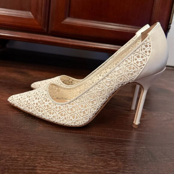 7.5 Manolo Blahnik White Lace Heels - Picture 3 of 3